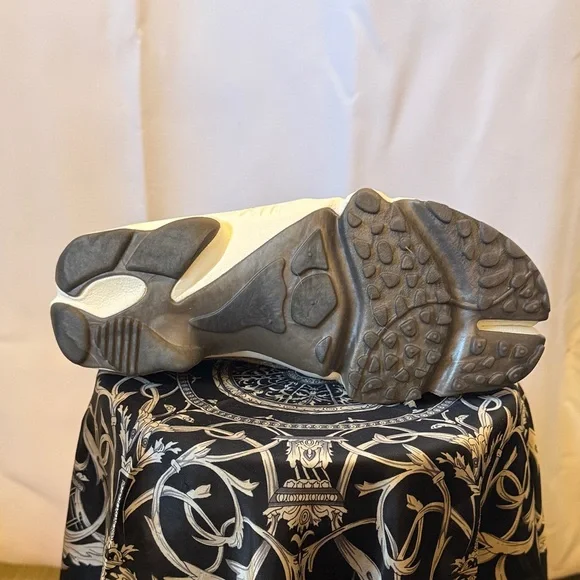 Nike air rift split toe Athletic Shoes with Gold and Cream Accents vintage y2k - Picture 8 of 15